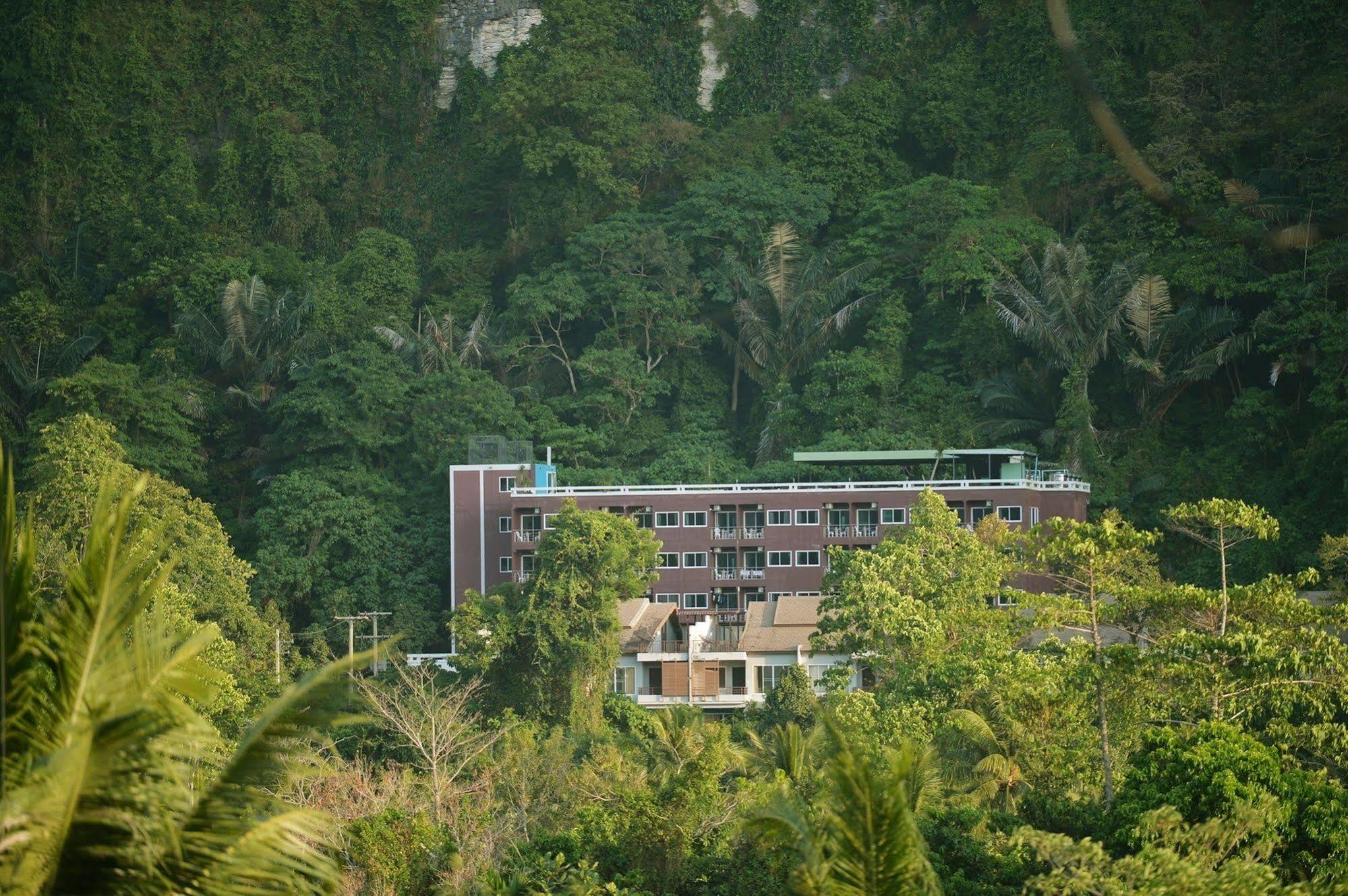 Ao Nang Mountain View Hotel Exterior photo